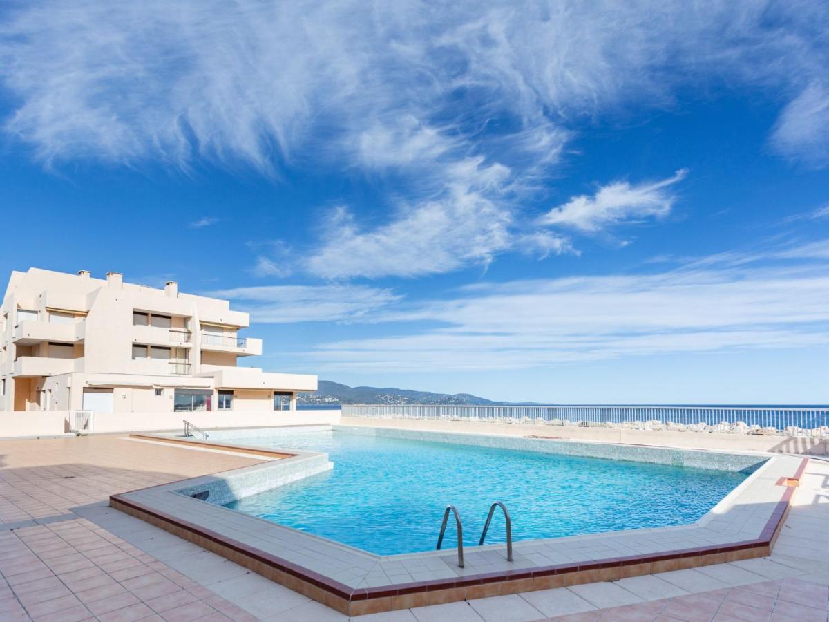 Apartment Le Port De Bormes By Interhome Dış mekan fotoğraf